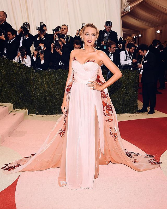 MEt Gala Blake burberry