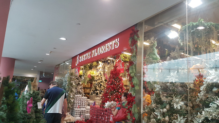 Mummyfique Guide to Where to Shop for Christmas Decorations in Singapore 3