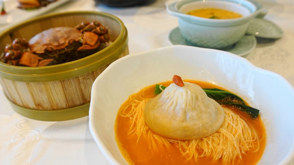 poached-vermicelli-with-hairy-crab-roe-xiao-long-bao_small