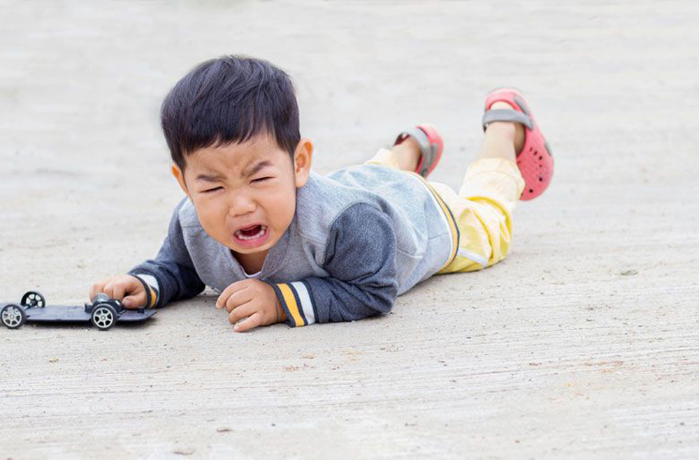 How To Handle Your Toddler's Temper Tantrums Mummyfique