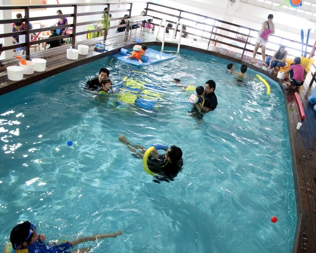 8 Places Where Preschoolers Can Learn How To Swim in Singapore - Mummyfique
