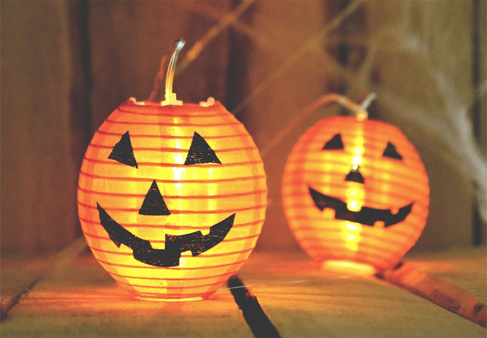 Halloween: Top Picks for Candy and Decor