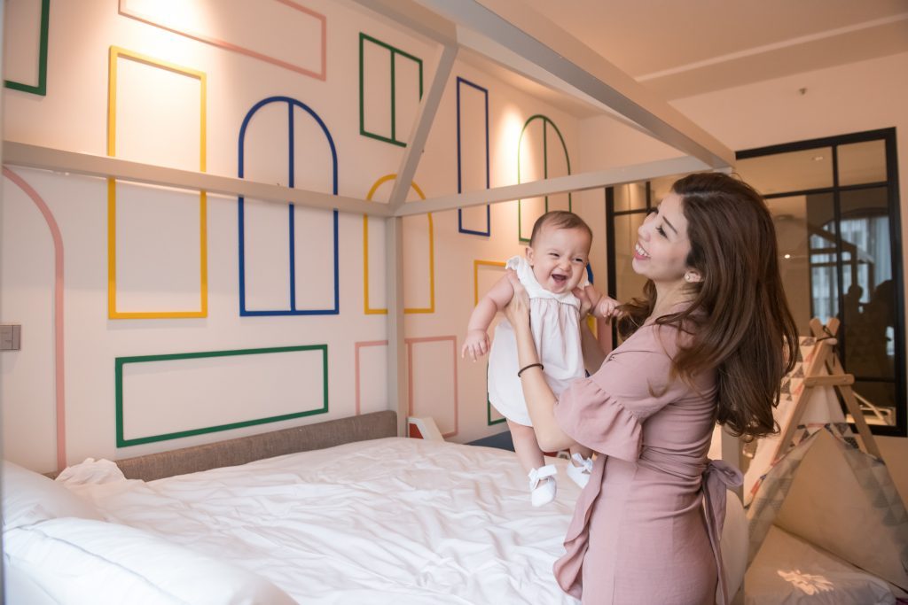 Our marketing mummy and her daughter certainly enjoyed their staycation at Grand Park City Hall (Images by Little Big Shots)