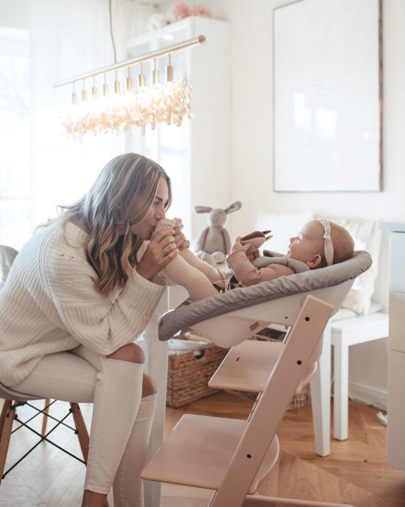 With the new Newborn Baby Set, the Tripp Trapp high chair can be used from birth till adulthood. Image credit: floves_