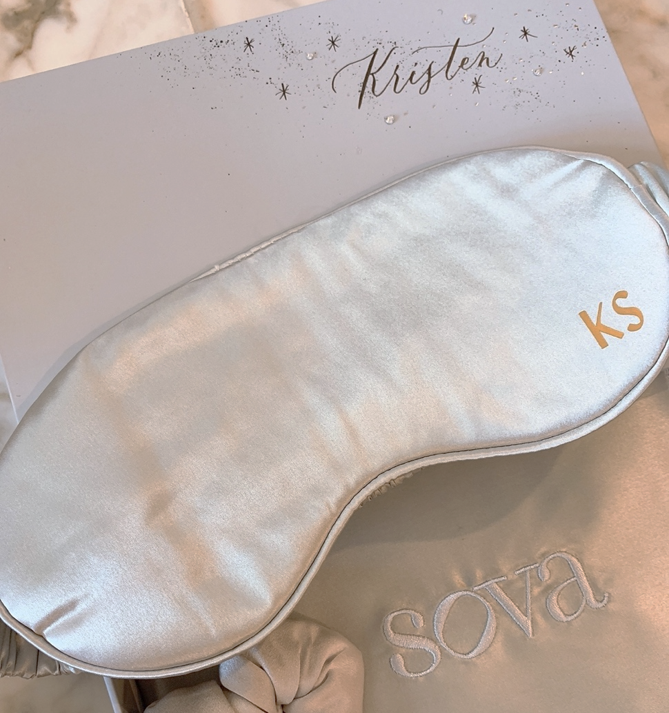 SOVA eye masks are made with high-grade mulberry silk and comes in a range of colours.
