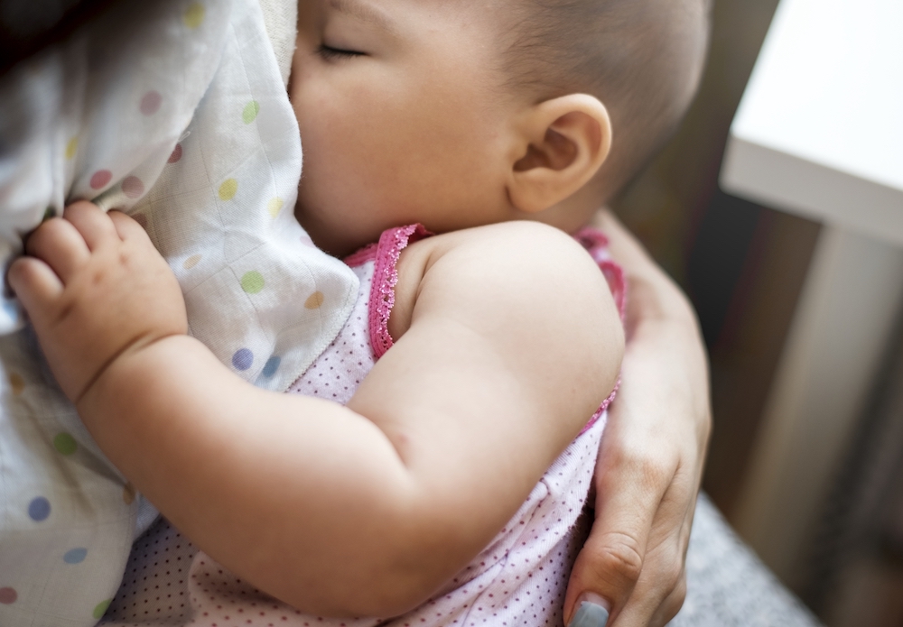 Dr Astrid Smeets clears up some breastfeeding nutrition myths for nursing mums. Image credit: Rawpixel