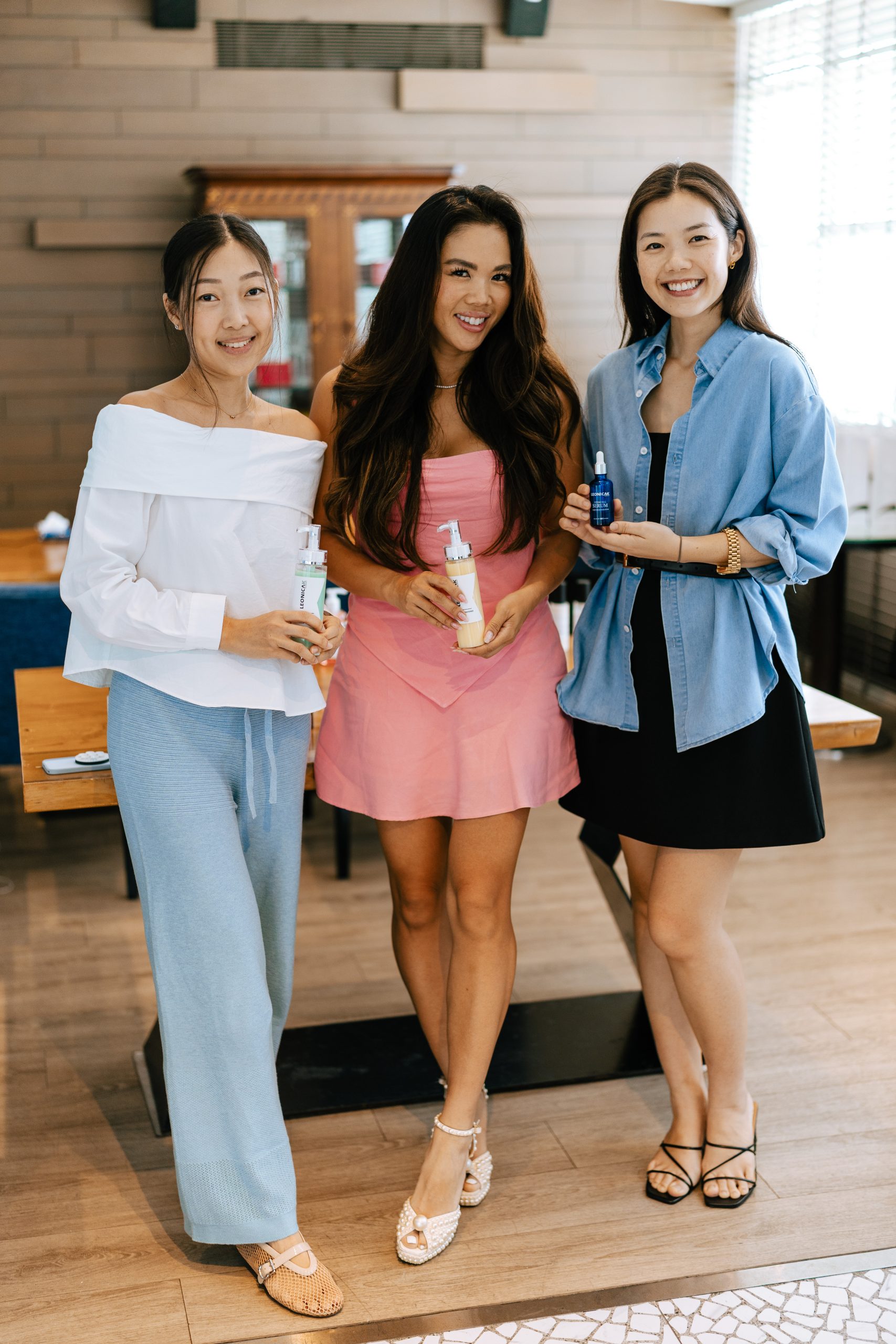 Vivian, Helen Su and Priscilla